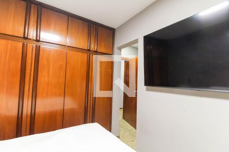 Apartamento à venda com 150m², 4 quartos e 3 vagas Apartamento à venda com 150m², 4 quartos e 3 vagasSuíte 2
