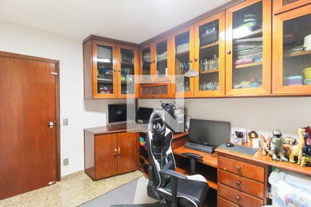 Apartamento à venda com 150m², 4 quartos e 3 vagas Apartamento à venda com 150m², 4 quartos e 3 vagasQuarto 1