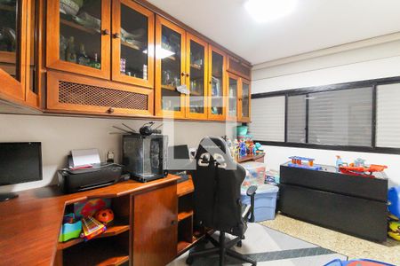 Apartamento à venda com 150m², 4 quartos e 3 vagas Apartamento à venda com 150m², 4 quartos e 3 vagasQuarto 1