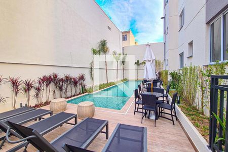 Apartamento para alugar com 33m², 1 quarto e sem vagaÁrea comum - Piscina