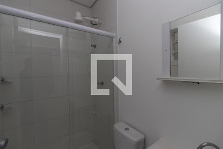 Banheiro de apartamento para alugar com 2 quartos, 42m² em Jardim Japao, São Paulo