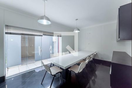 Casa à venda com 250m², 4 quartos e 3 vagasCozinha