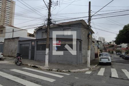 Casa à venda com 250m², 4 quartos e 3 vagasFachada