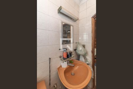 Casa à venda com 208m², 4 quartos e 3 vagasBanheiro de Serviço