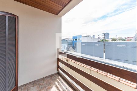 Casa à venda com 208m², 4 quartos e 3 vagasSuíte - Varanda