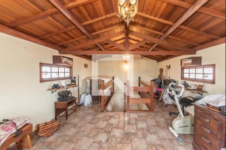 Casa à venda com 208m², 4 quartos e 3 vagasSótão