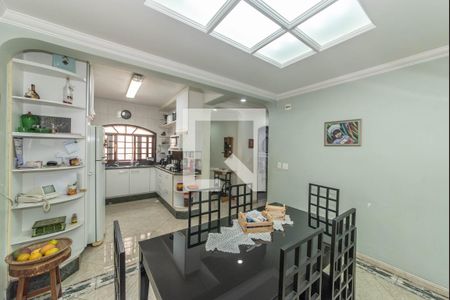 Casa à venda com 208m², 4 quartos e 3 vagasCozinha