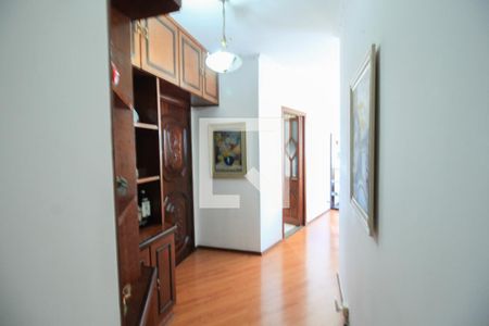 Apartamento à venda com 125m², 3 quartos e 1 vagaCorredor