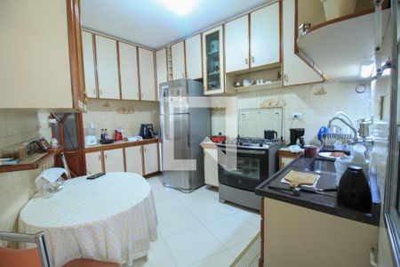 Apartamento à venda com 125m², 3 quartos e 1 vagaCozinha