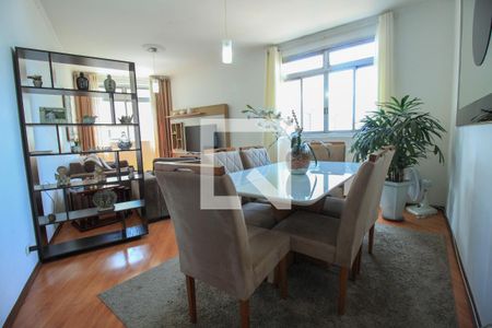 Apartamento à venda com 125m², 3 quartos e 1 vagaSala