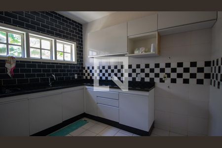 Casa à venda com 250m², 3 quartos e 3 vagasCozinha