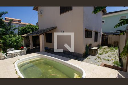 Casa à venda com 250m², 3 quartos e 3 vagasQuintal