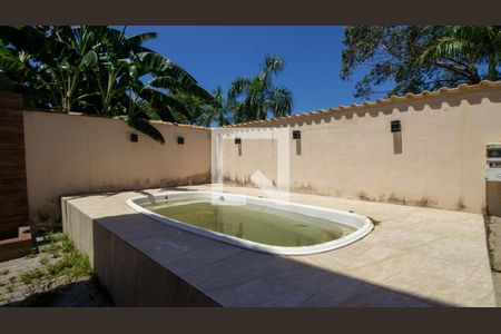 Casa à venda com 250m², 3 quartos e 3 vagasPiscina