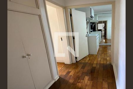 Apartamento à venda com 150m², 3 quartos e 2 vagasCorredor dos quartos