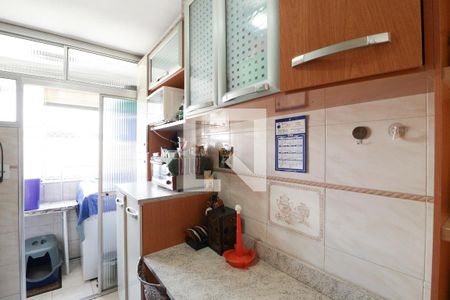 Apartamento para alugar com 49m², 2 quartos e 1 vaga Apartamento para alugar com 49m², 2 quartos e 1 vagaCozinha e Área de Serviço