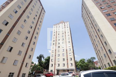Apartamento para alugar com 49m², 2 quartos e 1 vaga Apartamento para alugar com 49m², 2 quartos e 1 vagaFachada