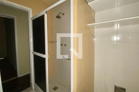 Apartamento à venda com 80m², 3 quartos e sem vaga Apartamento à venda com 80m², 3 quartos e sem vagaBanheiro
