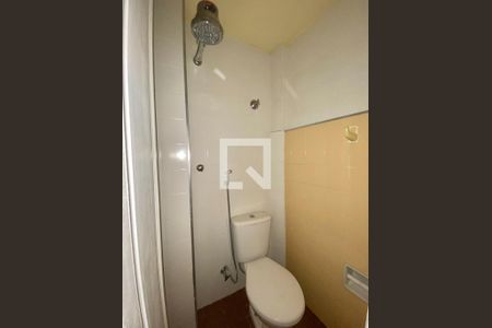 Apartamento à venda com 80m², 3 quartos e sem vaga Apartamento à venda com 80m², 3 quartos e sem vagaBanheiro de serviço