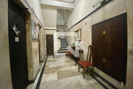 Apartamento à venda com 80m², 3 quartos e sem vaga Apartamento à venda com 80m², 3 quartos e sem vagaPortaria