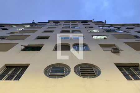 Apartamento à venda com 80m², 3 quartos e sem vaga Apartamento à venda com 80m², 3 quartos e sem vagaFachada