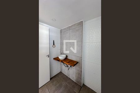 Apartamento à venda com 64m², 2 quartos e sem vagaBanheiro