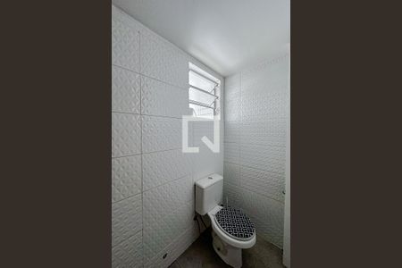 Apartamento à venda com 64m², 2 quartos e sem vagaBanheiro