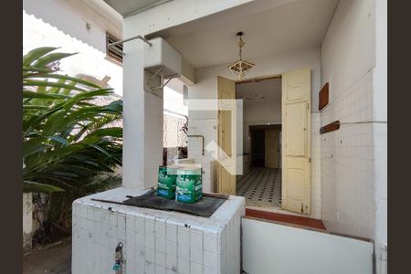 Casa à venda com 240m², 4 quartos e 4 vagasÁrea de Serviço