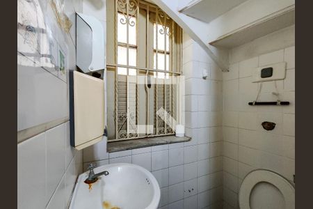 Casa à venda com 240m², 4 quartos e 4 vagasLavabo