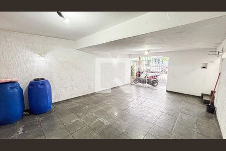 Casa à venda com 193m², 2 quartos e 2 vagasGaragem