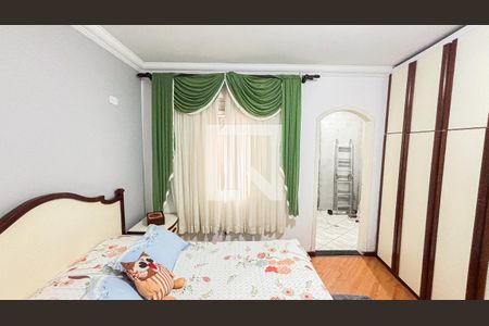 Casa à venda com 193m², 2 quartos e 2 vagasSuite