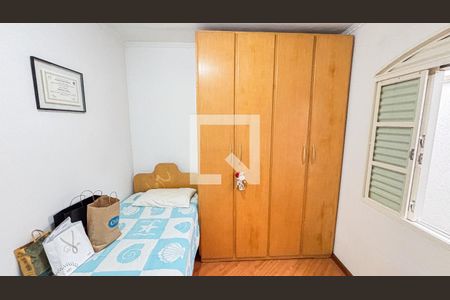 Casa à venda com 193m², 2 quartos e 2 vagasQuarto