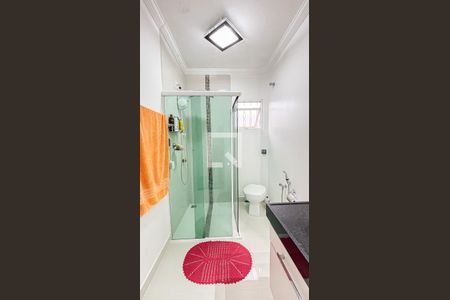 Casa à venda com 193m², 2 quartos e 2 vagasBanheiro