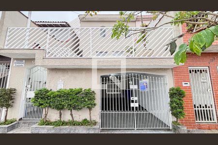 Casa à venda com 193m², 2 quartos e 2 vagasFachada/Placa