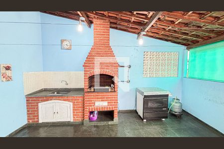 Casa à venda com 193m², 2 quartos e 2 vagasÁrea de Serviço - Churrasqueira