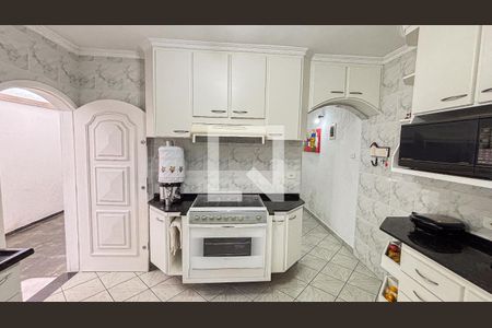 Casa à venda com 193m², 2 quartos e 2 vagasCozinha