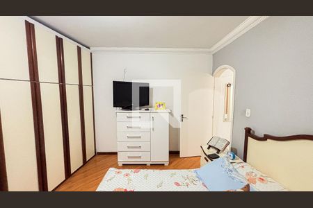 Casa à venda com 193m², 2 quartos e 2 vagasSuite