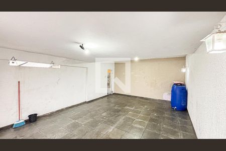 Casa à venda com 193m², 2 quartos e 2 vagasGaragem