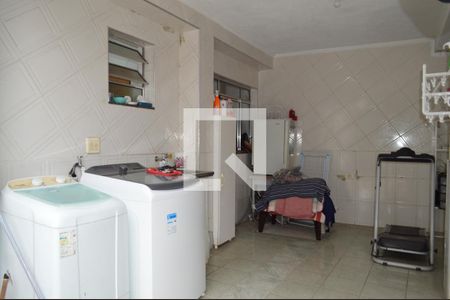 Casa à venda com 210m², 4 quartos e sem vagaÁrea de Serviço