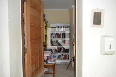 Casa à venda com 210m², 4 quartos e sem vagaEntrada