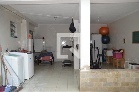 Casa à venda com 210m², 4 quartos e sem vagaÁrea de Serviço