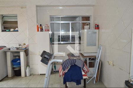 Casa à venda com 210m², 4 quartos e sem vagaÁrea de Serviço