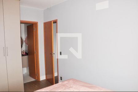 Apartamento para alugar com 64m², 2 quartos e 2 vagas Apartamento para alugar com 64m², 2 quartos e 2 vagasQuarto 01 com Suíte