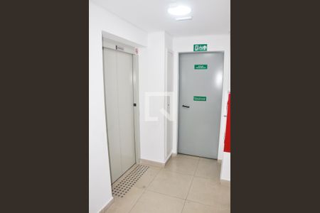 Apartamento para alugar com 64m², 2 quartos e 2 vagas Apartamento para alugar com 64m², 2 quartos e 2 vagasHall Elevador