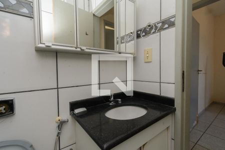 Apartamento à venda com 79m², 2 quartos e 1 vaga Apartamento à venda com 79m², 2 quartos e 1 vagaBanheiro