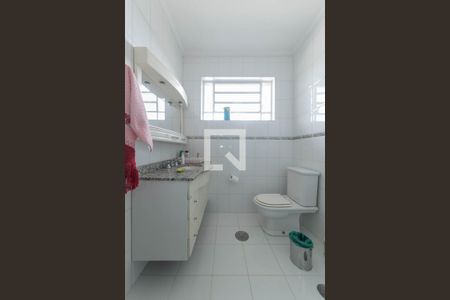 Casa à venda com 170m², 3 quartos e 2 vagas Casa à venda com 170m², 3 quartos e 2 vagasBanheiro Social