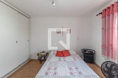 Casa à venda com 170m², 3 quartos e 2 vagas Casa à venda com 170m², 3 quartos e 2 vagasQuarto 2