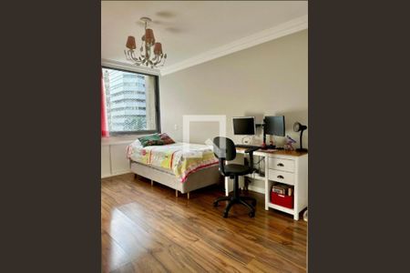 Apartamento à venda com 202m², 4 quartos e 2 vagasFoto 15