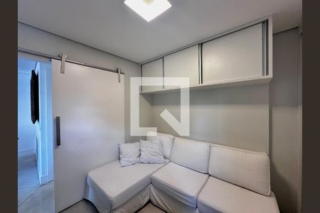 Apartamento à venda com 110m², 3 quartos e 2 vagas Apartamento à venda com 110m², 3 quartos e 2 vagasEscritório
