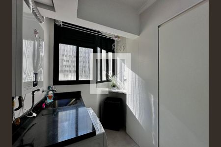 Apartamento à venda com 110m², 3 quartos e 2 vagas Apartamento à venda com 110m², 3 quartos e 2 vagasÁrea de Serviço