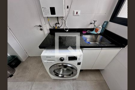Apartamento à venda com 110m², 3 quartos e 2 vagas Apartamento à venda com 110m², 3 quartos e 2 vagasÁrea de Serviço
